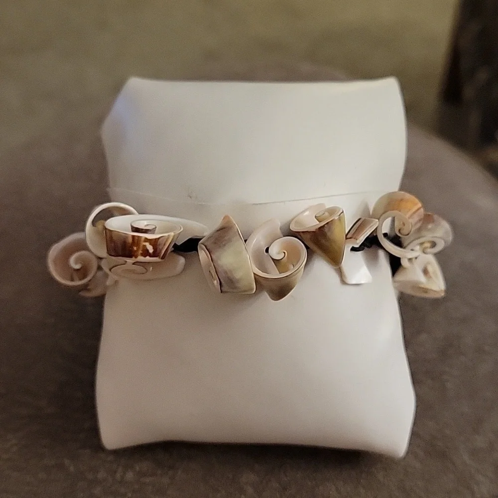 Vintage Curled Shell Mermaidcore Fantasy Stretch Bracelet